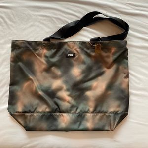VS Pink Tote Bag